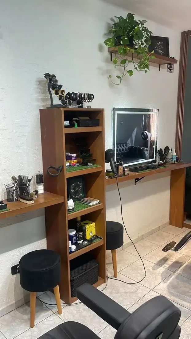 Felipe — Barbeiro e Especialista em Visagismo na Brotta